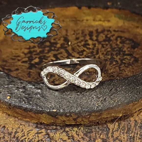 Women's Dainty Infinity Wedding Ring - Paved Gem Infinity Engagement Ring - Picture 7 of 7